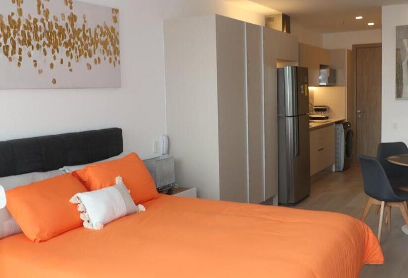 مبيت وإفطار Vatten Studios And Suites By Check In Ec