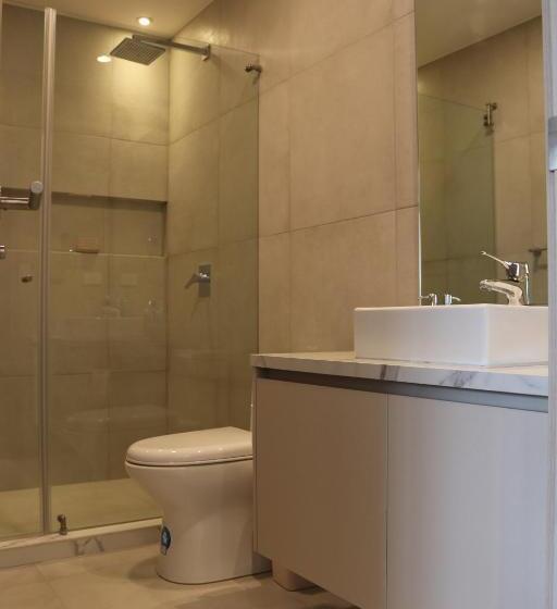 مبيت وإفطار Vatten Studios And Suites By Check In Ec