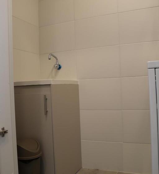 مبيت وإفطار Vatten Studios And Suites By Check In Ec