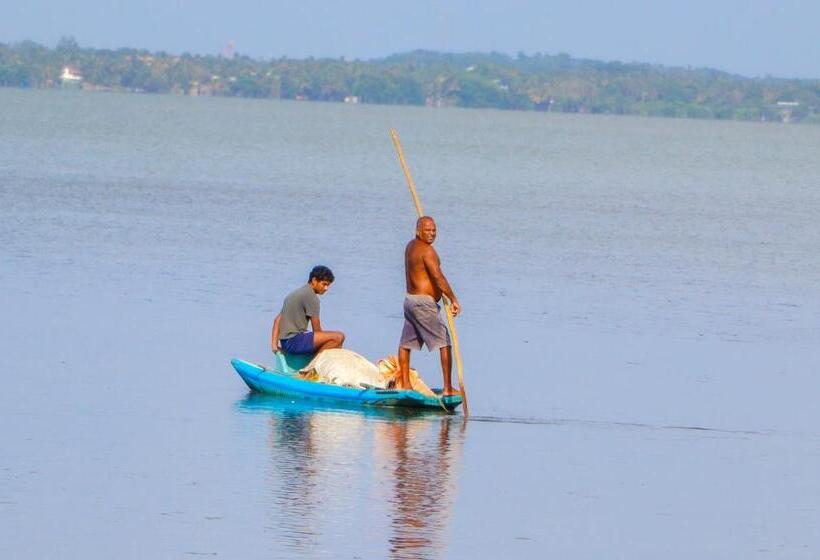 مبيت وإفطار Agandau House