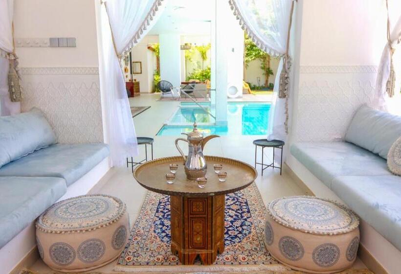 مبيت وإفطار Agandau House