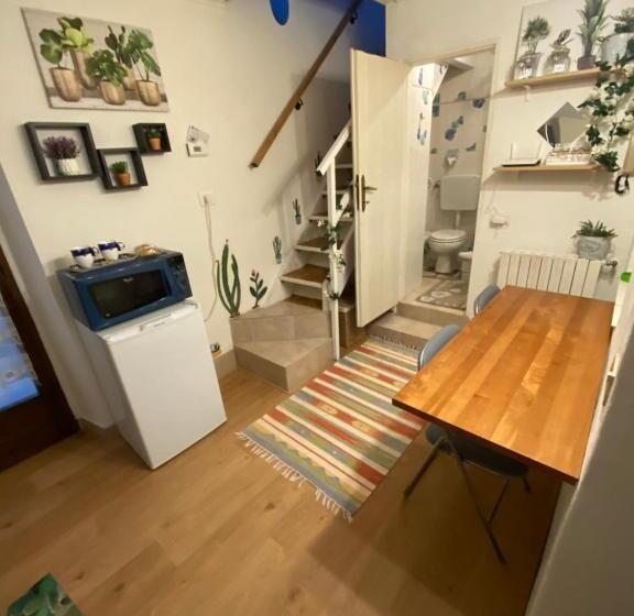 مبيت وإفطار Casa Baiettini 9