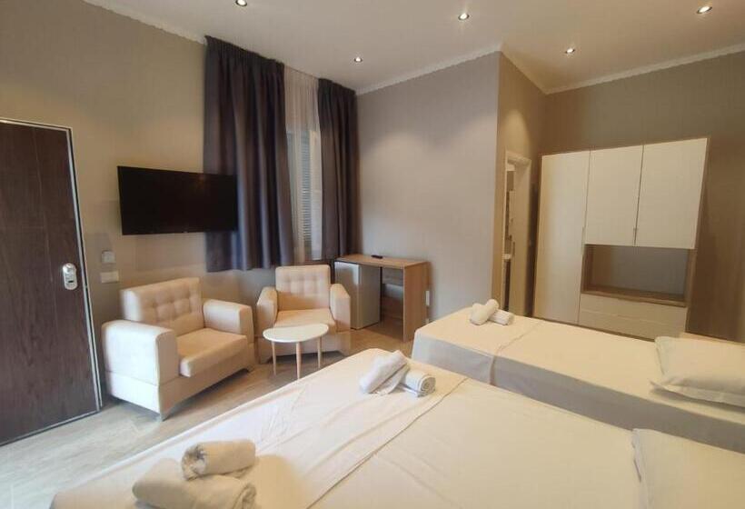 住宿加早餐 Edi Murrizi