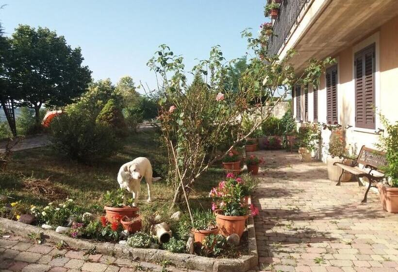 مبيت وإفطار La Loggia