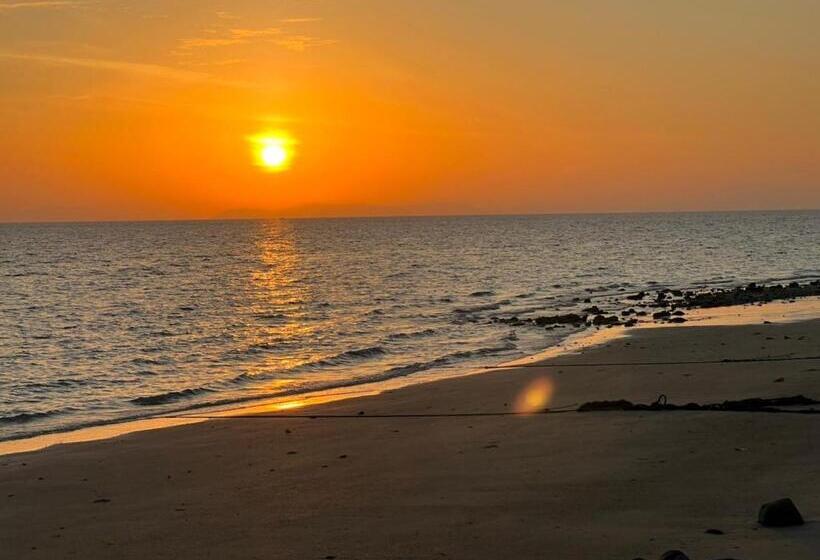 צימר Phi Phi Private Beach Resort