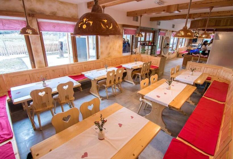 تختخواب و صبحانه Rooms Kočna