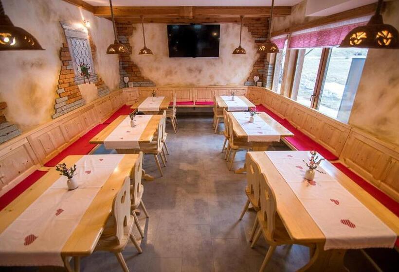 تختخواب و صبحانه Rooms Kočna