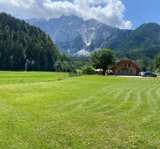 تختخواب و صبحانه Rooms Kočna