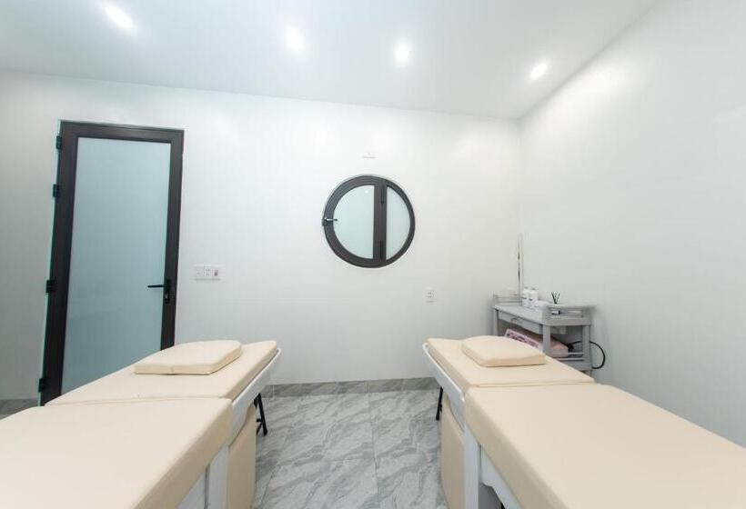 تختخواب و صبحانه Strawberry House , Tour & Motorbikes Rentel