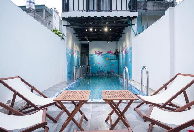 تختخواب و صبحانه Strawberry House , Tour & Motorbikes Rentel