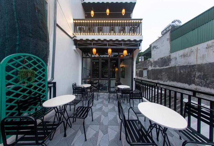 تختخواب و صبحانه Strawberry House , Tour & Motorbikes Rentel