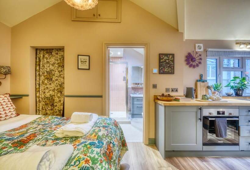 مبيت وإفطار The Bluebell