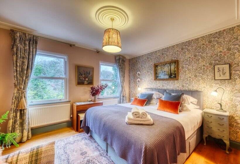 مبيت وإفطار The Bluebell