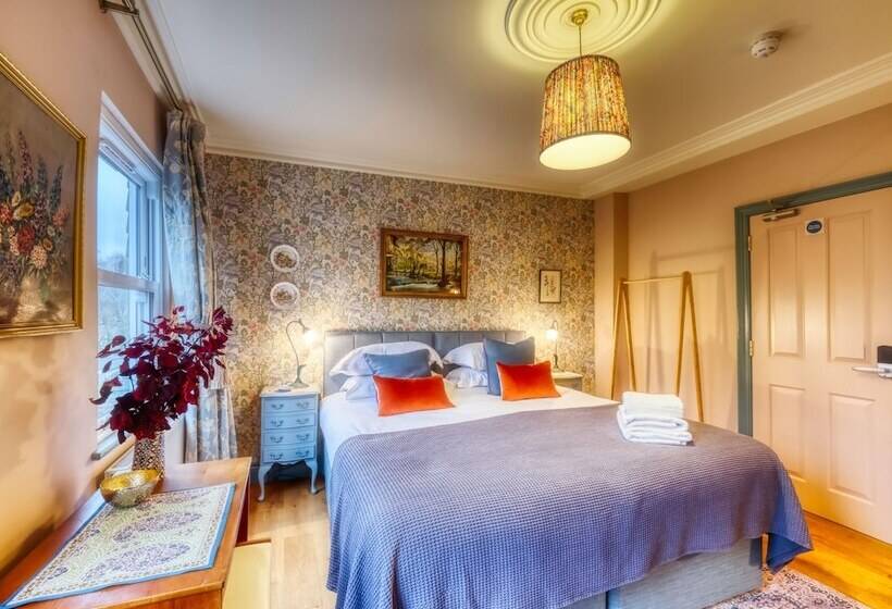 مبيت وإفطار The Bluebell