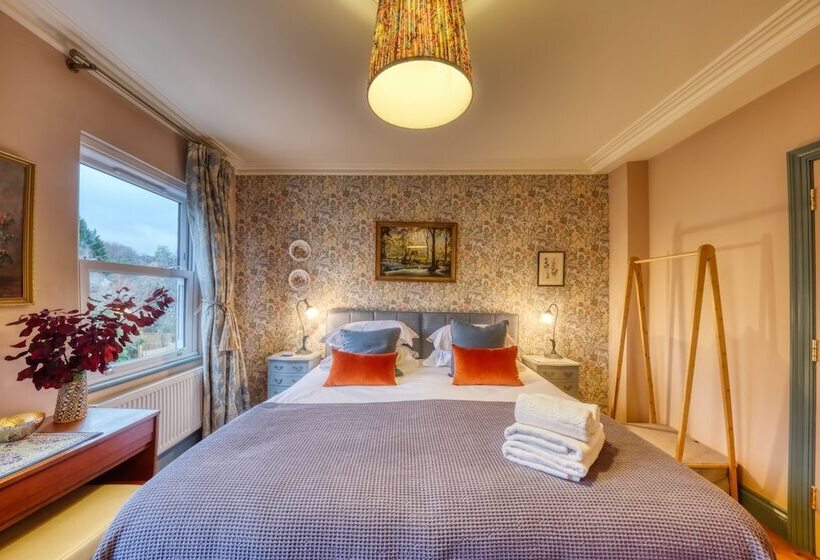 مبيت وإفطار The Bluebell