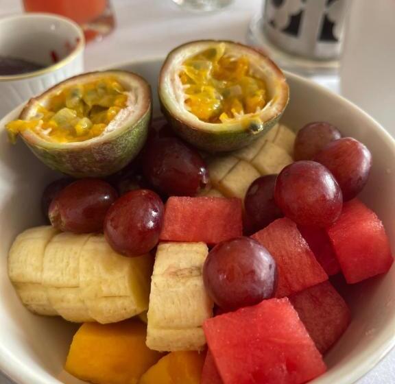 تختخواب و صبحانه The Jewel And The Lake