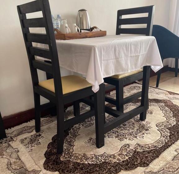 تختخواب و صبحانه The Jewel And The Lake