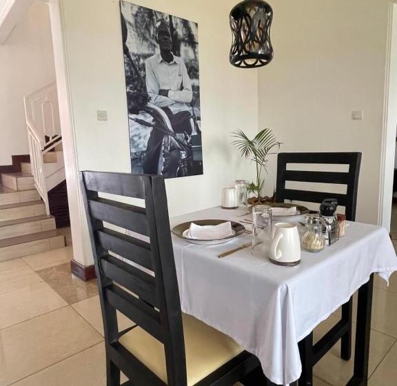 تختخواب و صبحانه The Jewel And The Lake