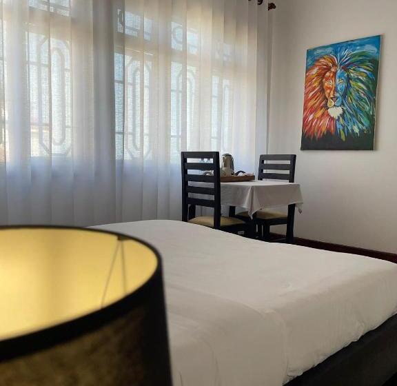 تختخواب و صبحانه The Jewel And The Lake