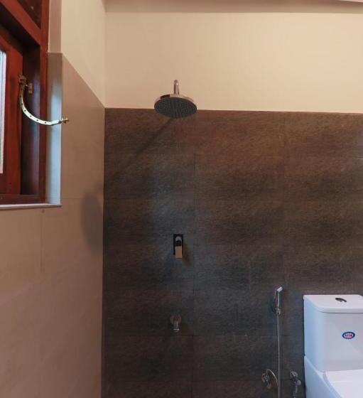 צימר Hikka Tulips Villa