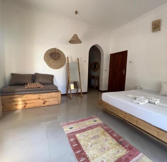 مبيت وإفطار Ukaya Villa