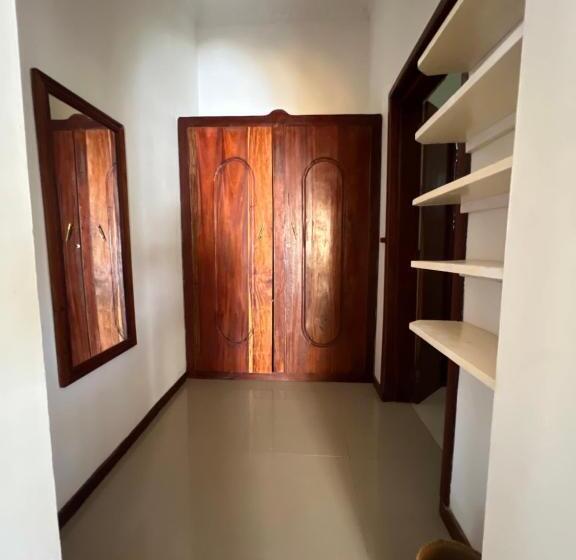 مبيت وإفطار Ukaya Villa