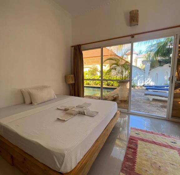 مبيت وإفطار Ukaya Villa