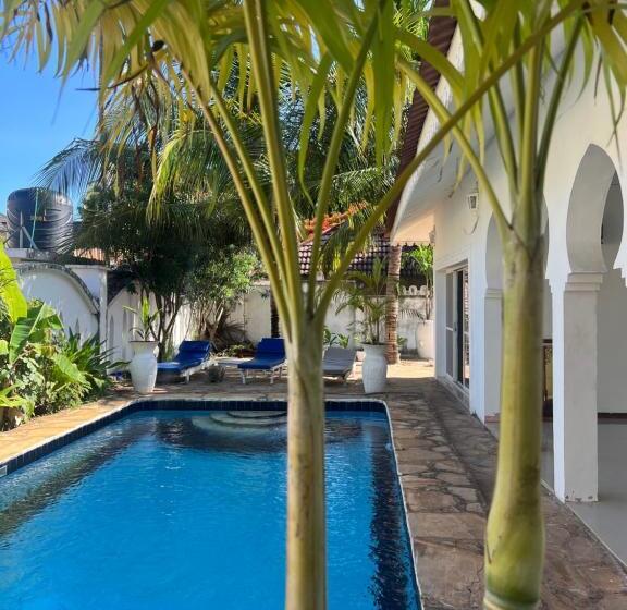 مبيت وإفطار Ukaya Villa