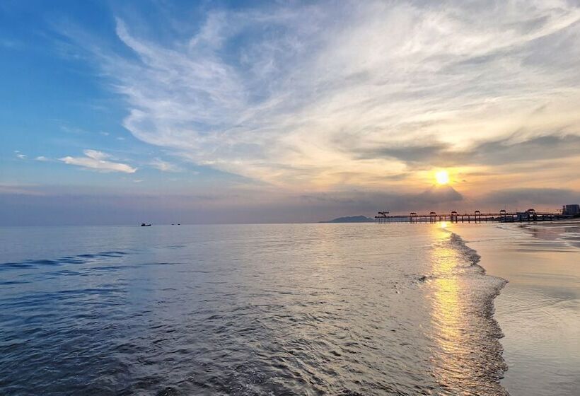 Emerald Ho Tram Resort