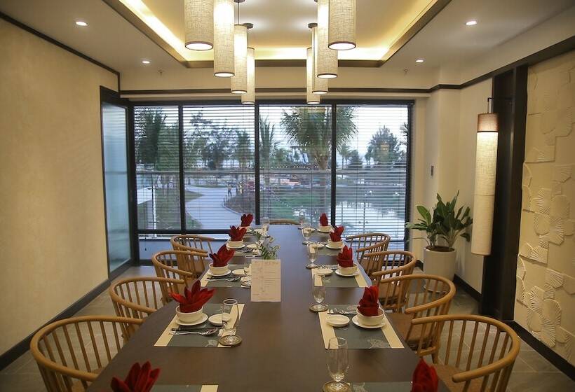 Emerald Ho Tram Resort