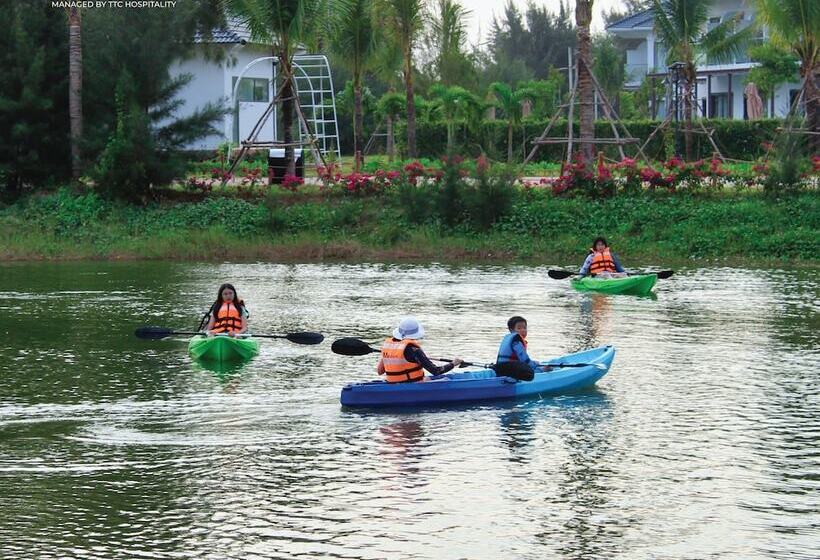 Emerald Ho Tram Resort