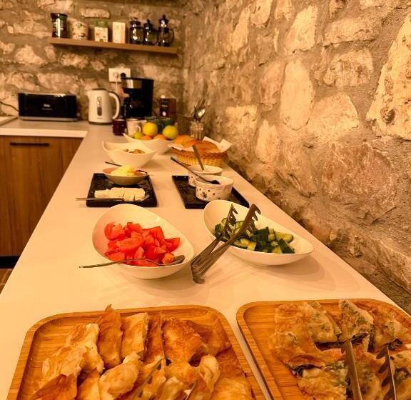 Helin S Hostel By Backpackers