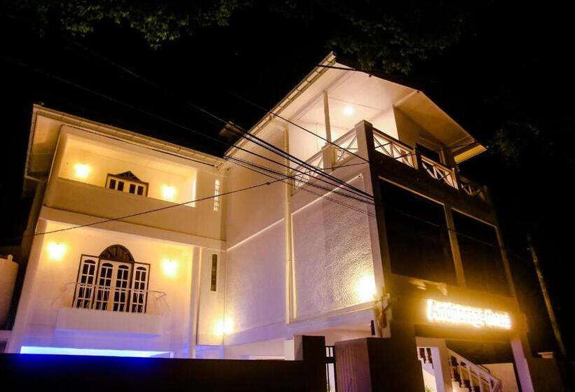 فندق Anchorage Mirissa