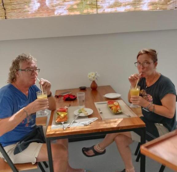 ホテル Anchorage Mirissa