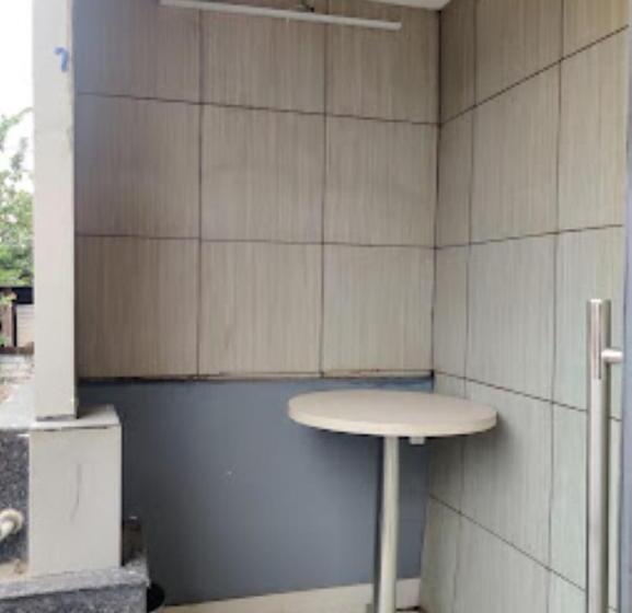 ホテル Asian Suites Guwahati