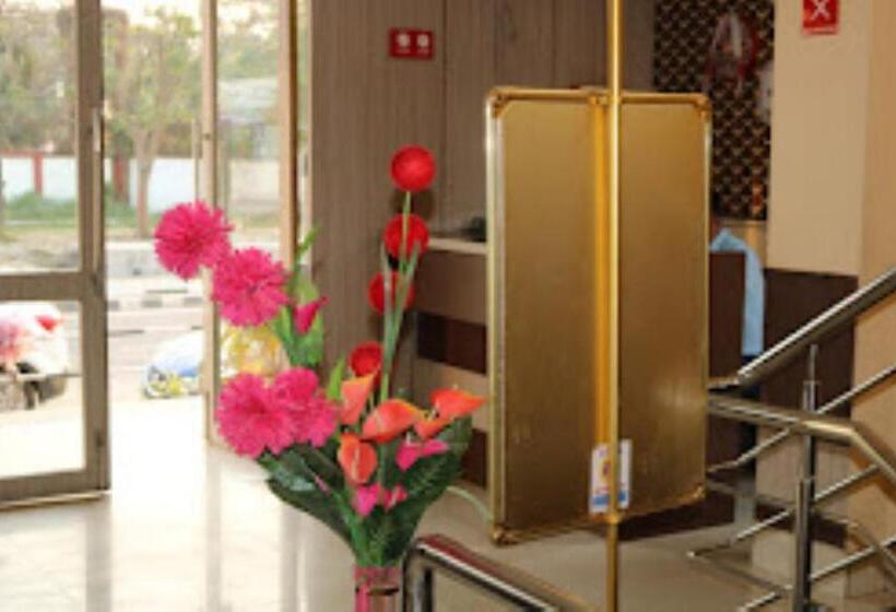 ホテル Asian Suites Guwahati