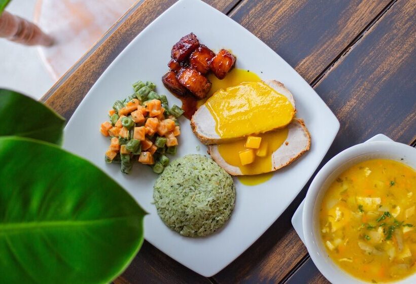 בית מלון כפרי Balmoral Plaza