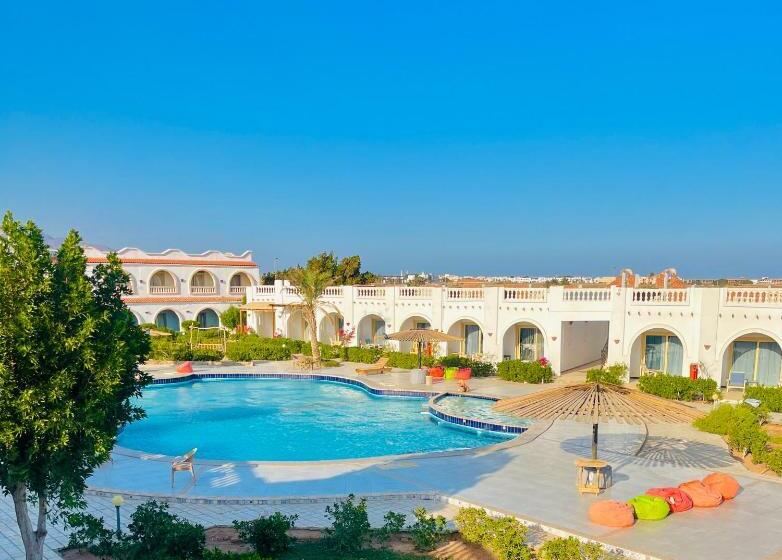 هتل Canyon Dahab Lagona