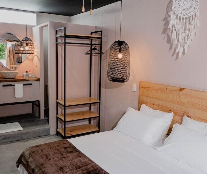 هتل Casa De Hadas