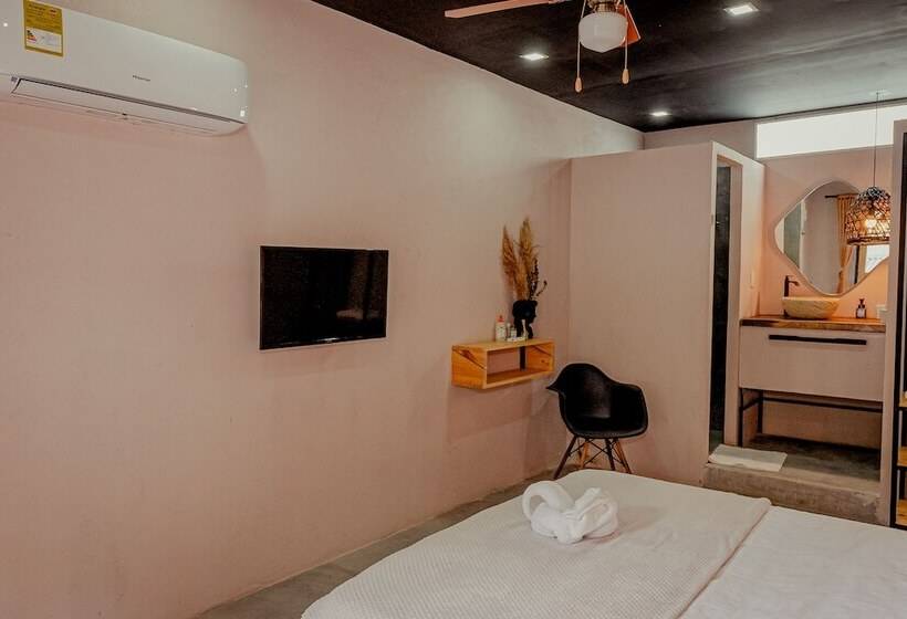 هتل Casa De Hadas