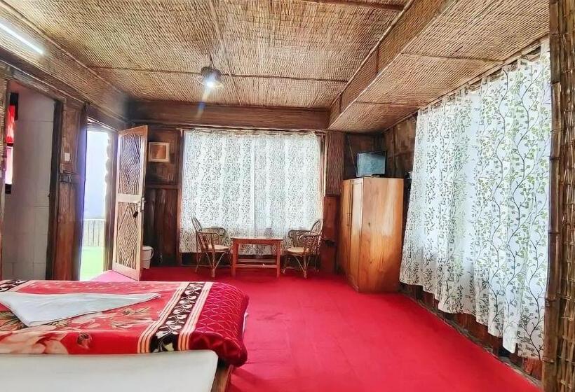 ホテル Cloud S End Retreat