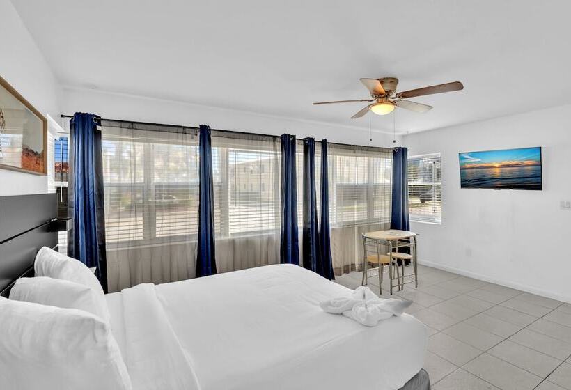 فندق Coastal Sunset