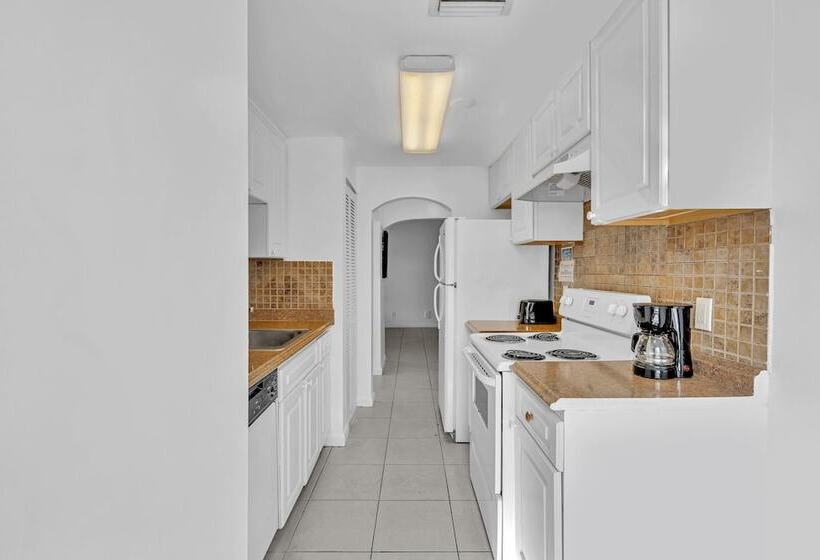 فندق Coastal Sunset