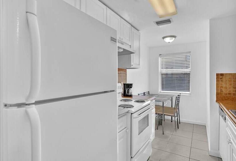 فندق Coastal Sunset