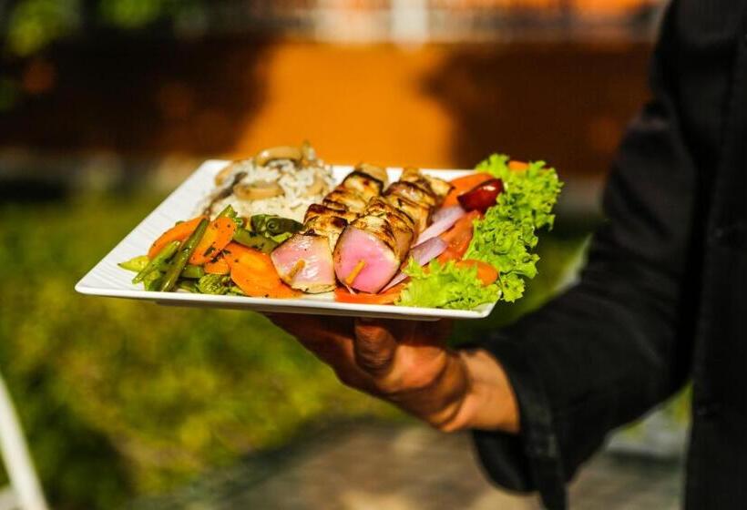 هتل Complexe El Bassatine