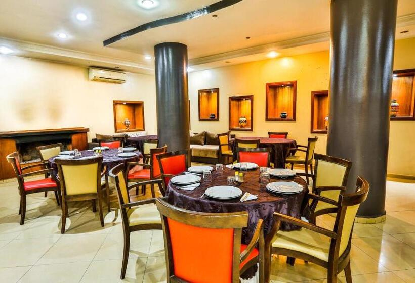 هتل Complexe El Bassatine