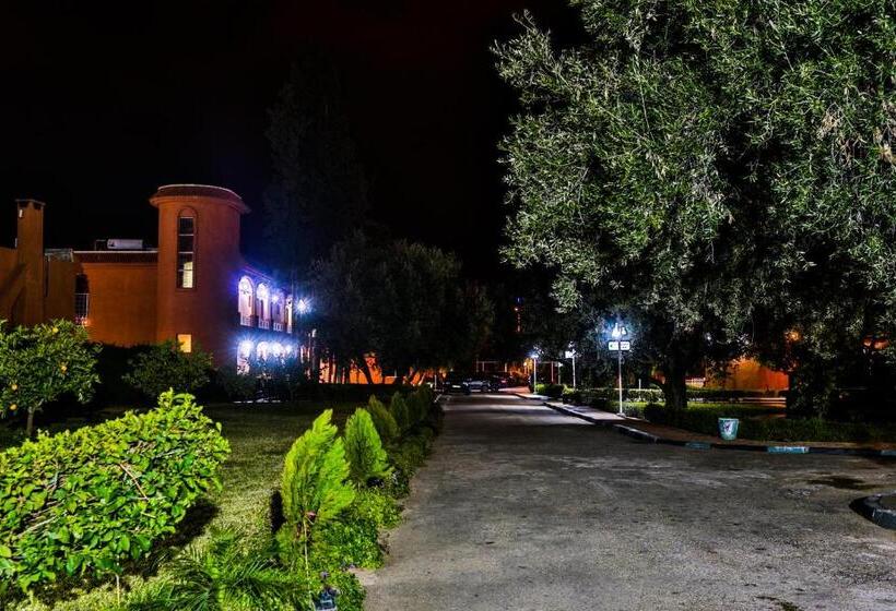 هتل Complexe El Bassatine