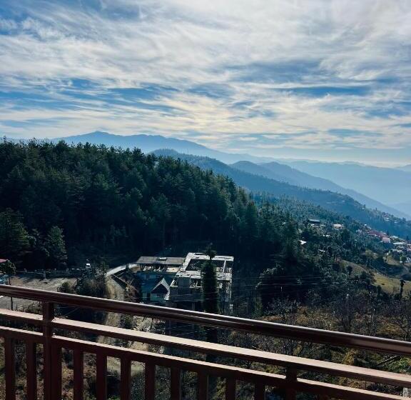 فندق Radiance Regency Resort Chail