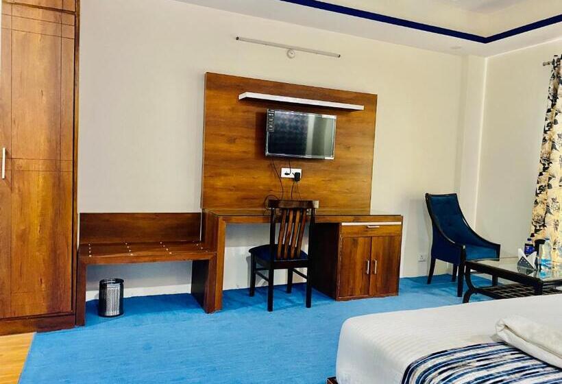 فندق Radiance Regency Resort Chail