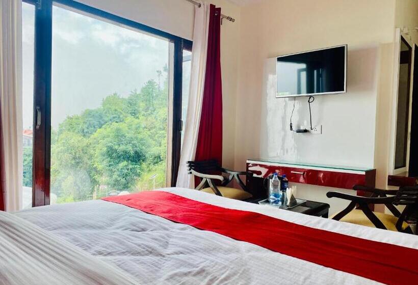 فندق Radiance Regency Resort Chail